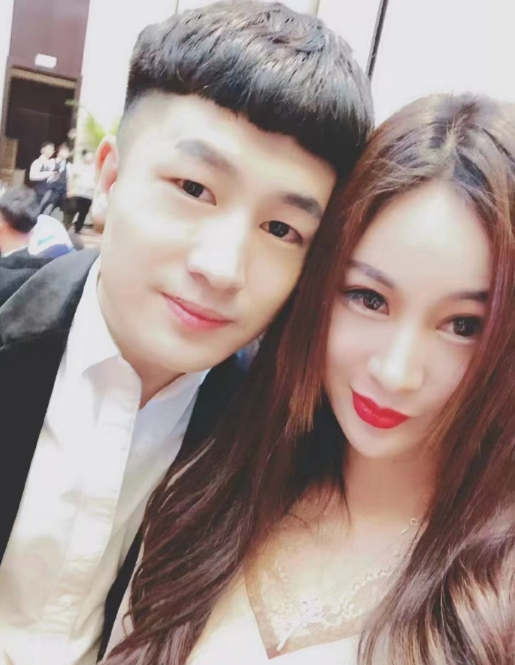 洋姐说等洋回来公司会正规化？罗永浩谈董宇辉离职，还是很遗憾(图3)