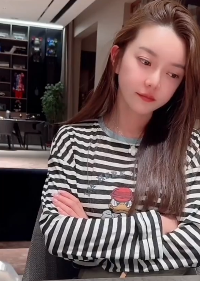 九天扒皮师兄赵本六，入木三分惟妙惟肖，天佑小学三年级初恋，初一初吻没(图3)