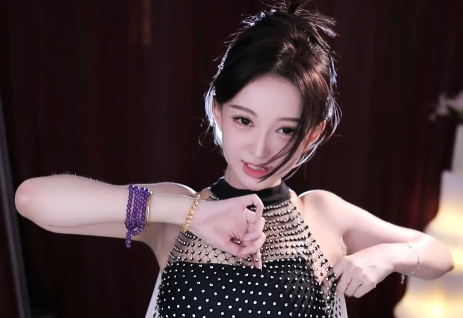 锁子甲热舞只警告不封禁，南妹儿接住米娜流量，做娱播还得在斗鱼(图5)