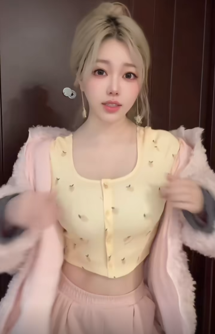 从网络女神到“阿姨”，刘飞儿已迈入30岁，坦言彩礼只要20万(图1)