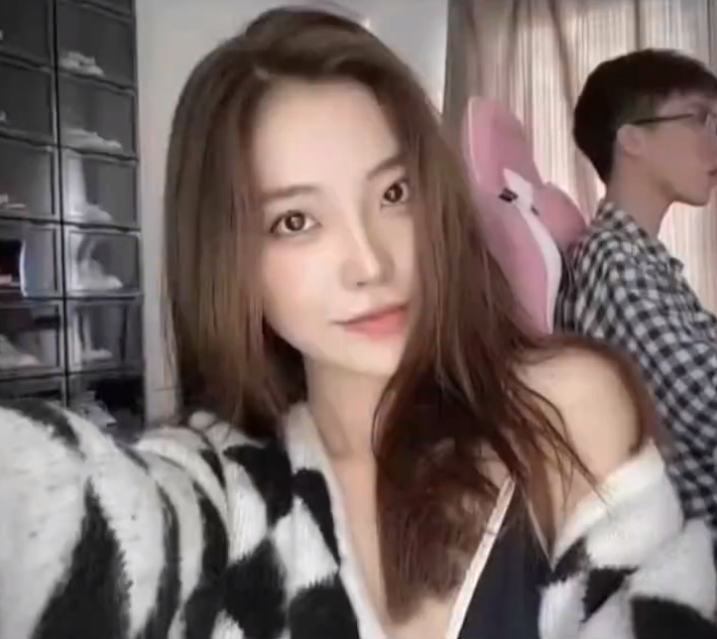 陈泽回应被爆出轨，挨打就立正？吴迪回应王杉杉杜明远官宣？(图7)