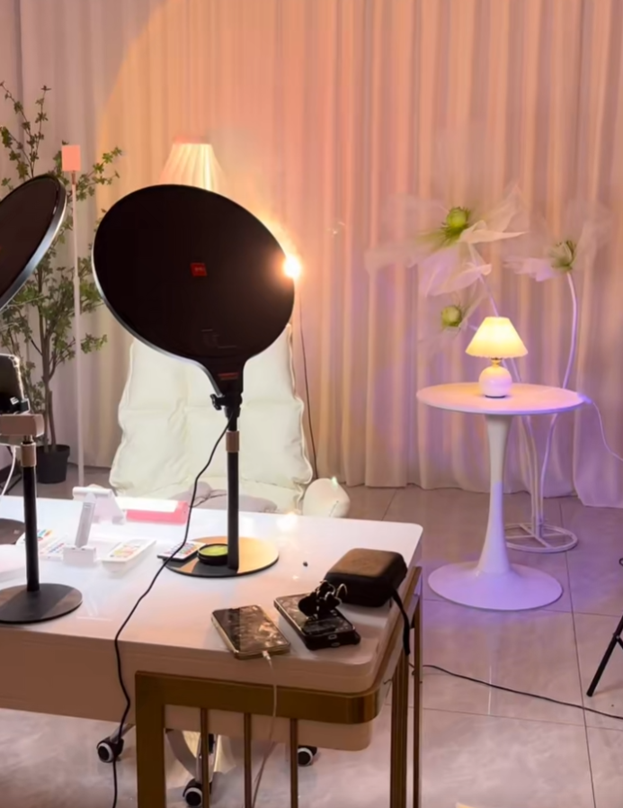 吃宵夜还是“做生意”?女主播爆料邻居,每天带不同男性回家(图5)