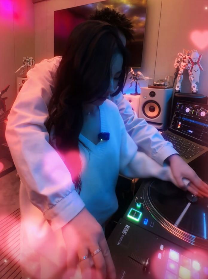 老白不喝酒与闪了又闪再合体!劳斯莱斯高调,网友:这是要官宣?(图4)