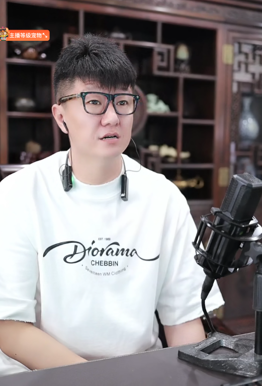 老塔放话35人违约，只起诉小天天？大佛给小乔准备三克拉钻戒？(图2)