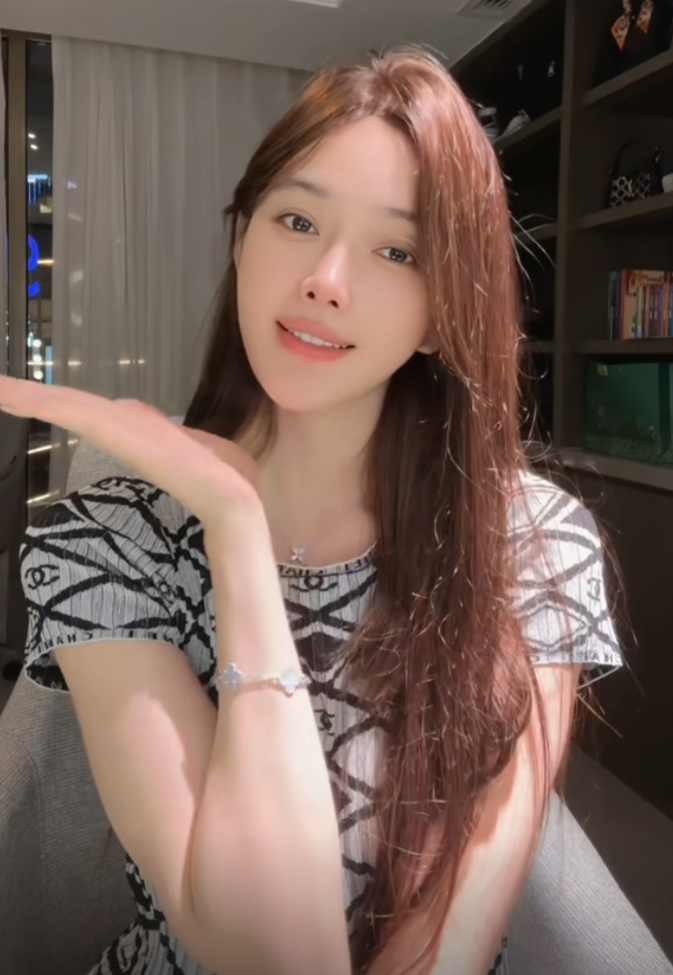 芮甜甜只坑大哥，从不坑粉丝！YY的游客实力碾压其他平台(图2)