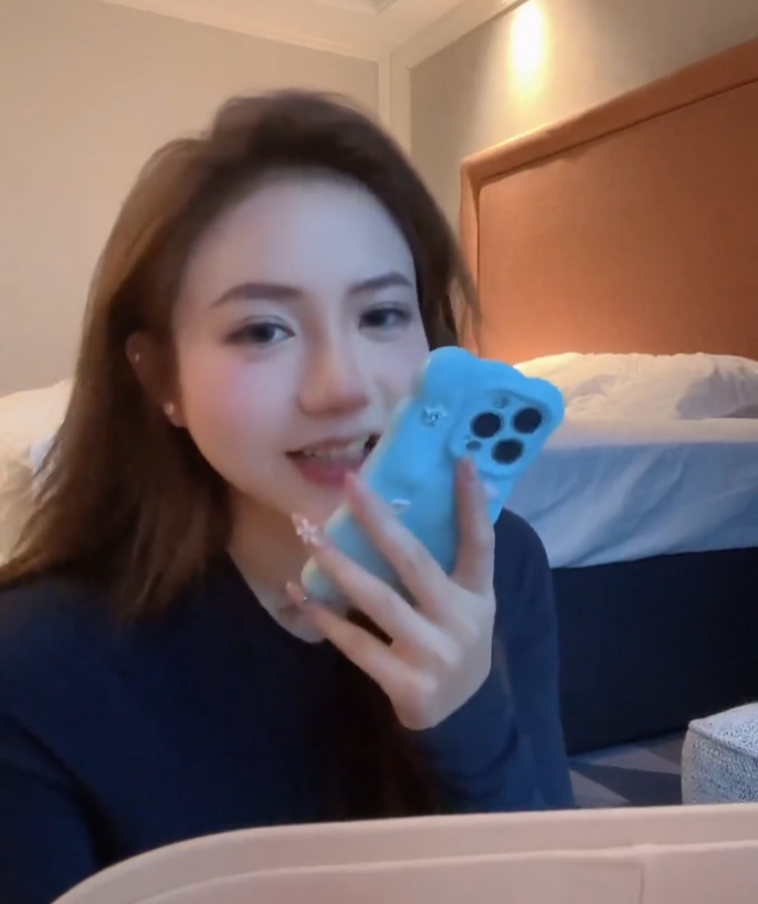 “洛丽塔大哥”直播喊话:谁帮我生孩子,车房分一半!(图3)