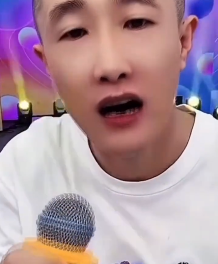 张二嫂不敢回家乡，怕被黑去漂流了！杜明远追王杉衫1个月在一起了(图1)