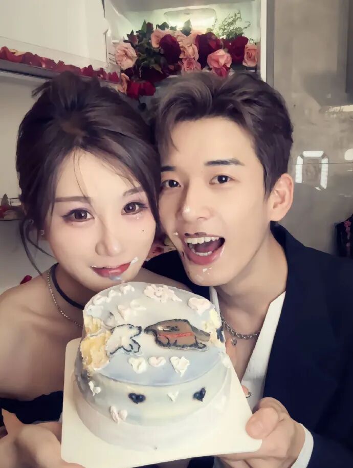 张二嫂不敢回家乡，怕被黑去漂流了！杜明远追王杉衫1个月在一起了(图4)