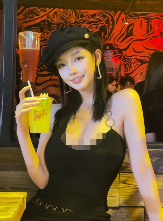 首次直播就违规被“抬走”，米娜小号某音开播，绝不退网还要挣钱！(图6)