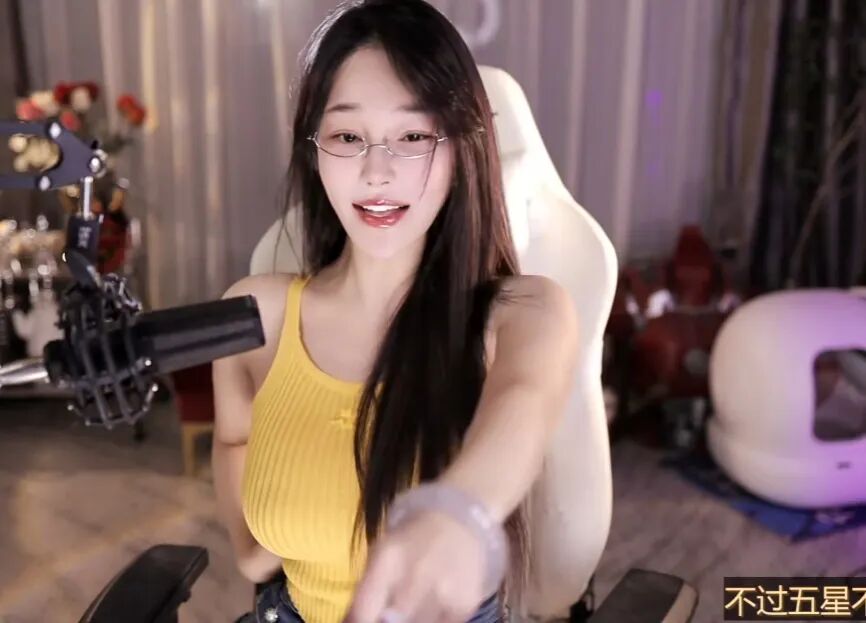 刷100万就能带走我！女主播自曝退网价码，直播行业不好做了？(图3)