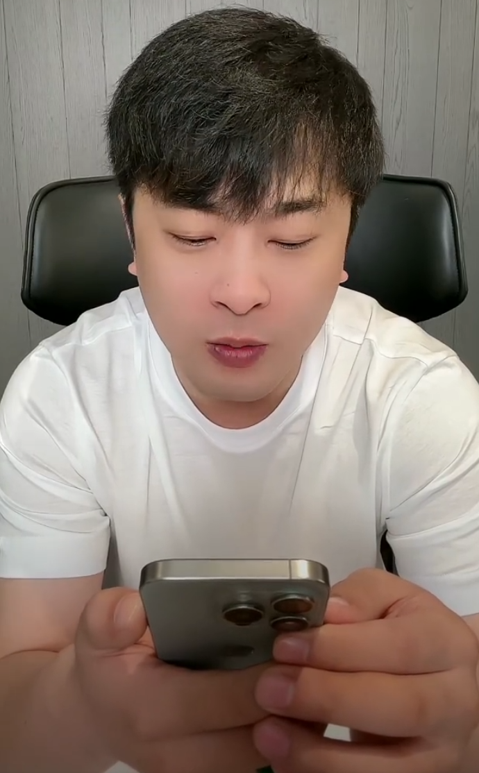 阿哲凌晨上线首次回应辛巴铺路？老塔拒绝拉群撮合辛巴小杨哥(图7)