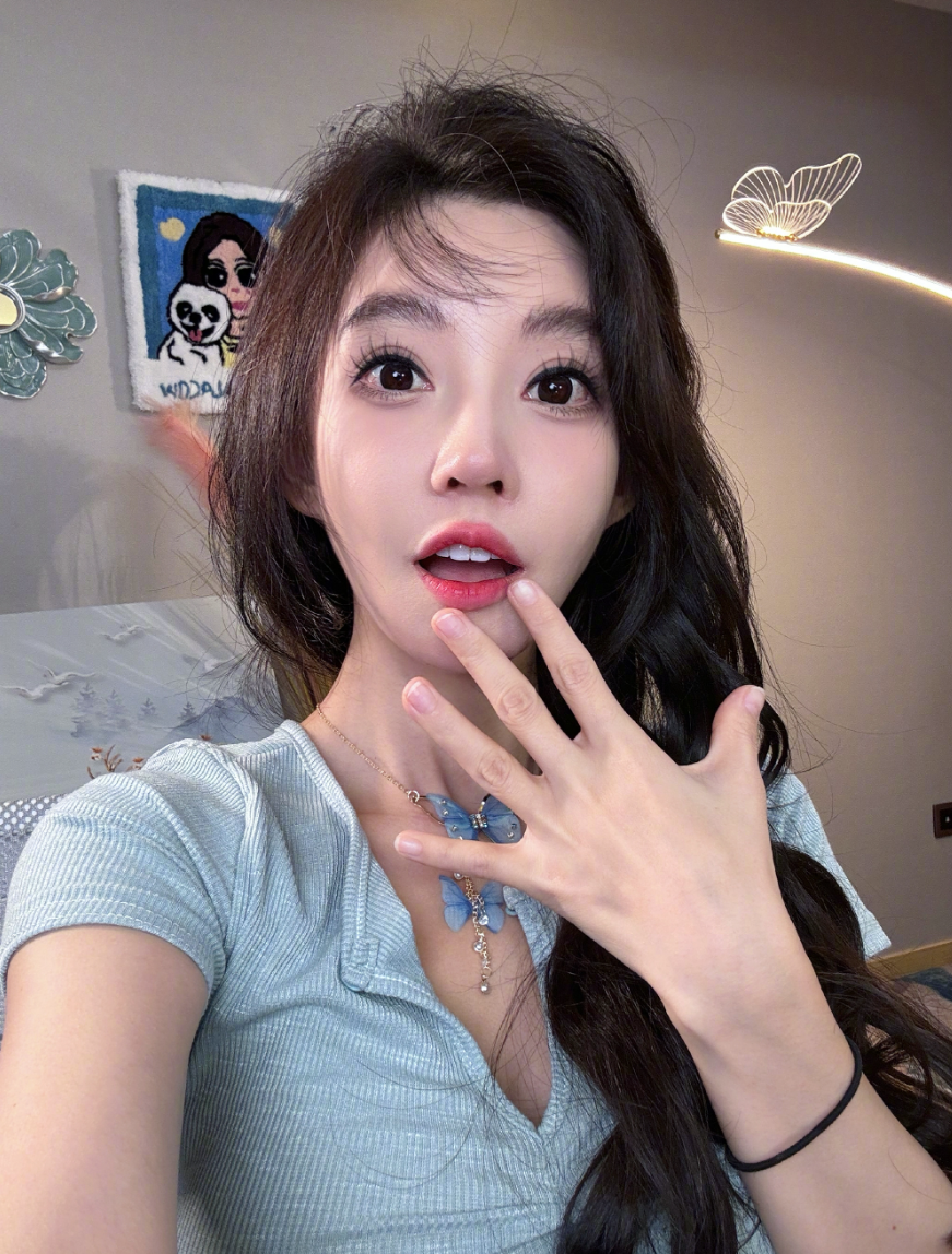 冯提莫大方回应“会计门”,打赏的钱早就退了,其实她也是背锅侠(图6)