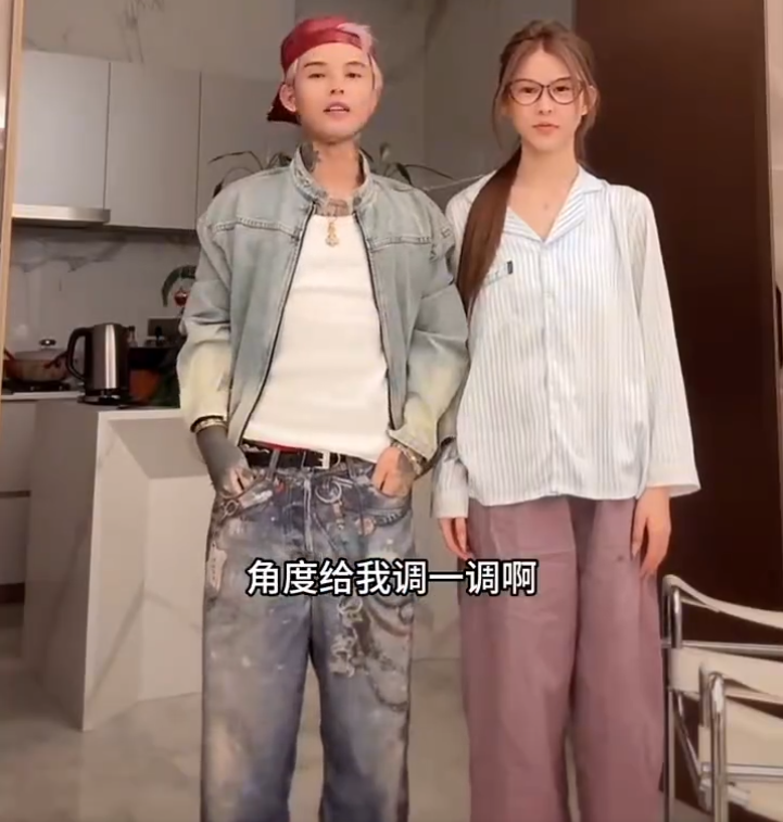 殷世航和女友傲娇美比身高?辛巴大度原谅猫妹妹?五一回归直播?(图5)