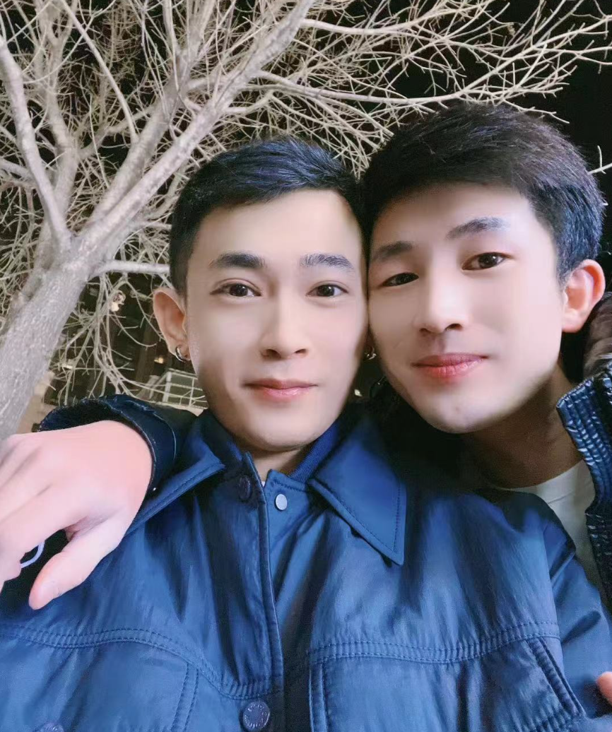 仙洋确定回归，三天内用吴迪账号直播！陈泽首秀回避出轨事件！(图1)