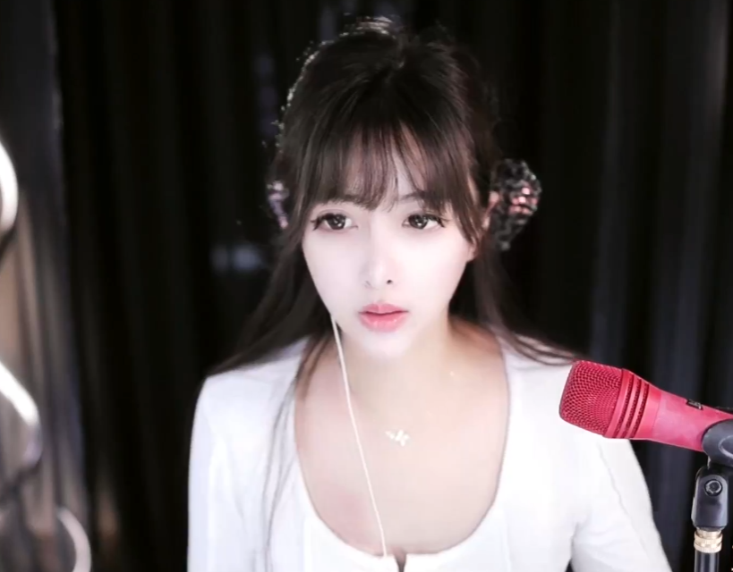 刷不了3000万就滚,女主播“明码标价”,因网友轻佻言论当场发飙(图5)