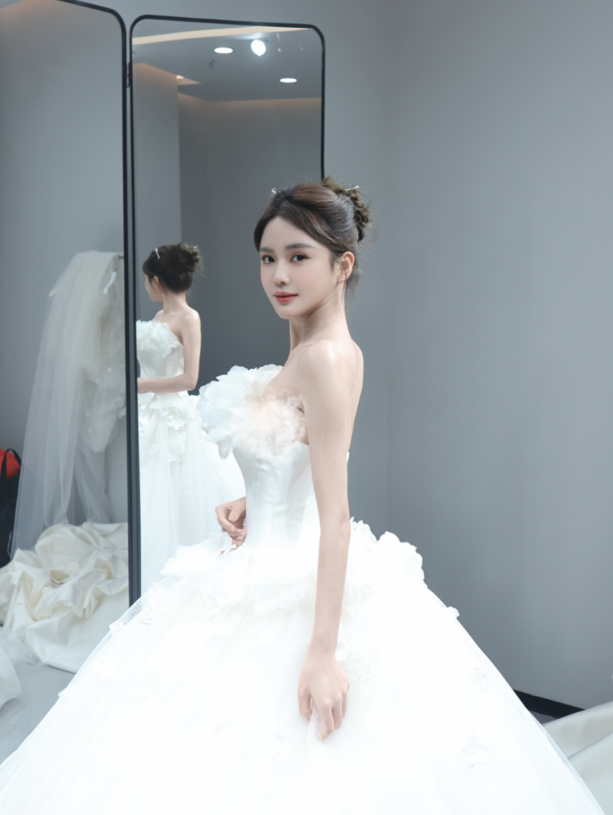 女主播“车祸”真相曝光，竟是短剧拍摄现场，YY短剧征集计划启动(图4)