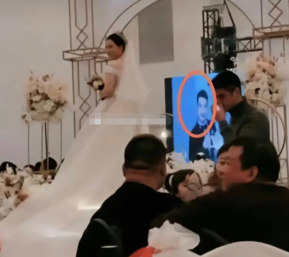 妖怪爆三只羊嘴哥结过婚还吵CP？辛巴账号后台7亿余额曝光(图2)