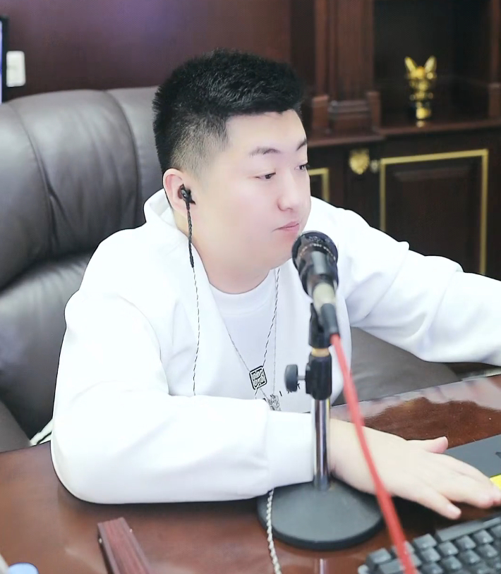 天佑喊话前任陈静莹：有事私下说！官司慢慢打，小洲话社正式分手(图3)