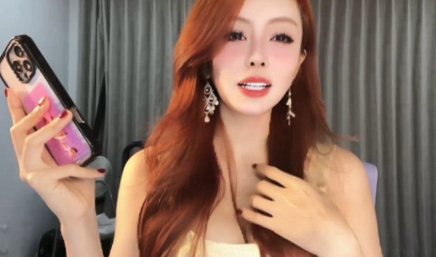 又一“开山鼻祖”告别!“3S女神”张琪格合约到期,为首秀完美做医美(图3)