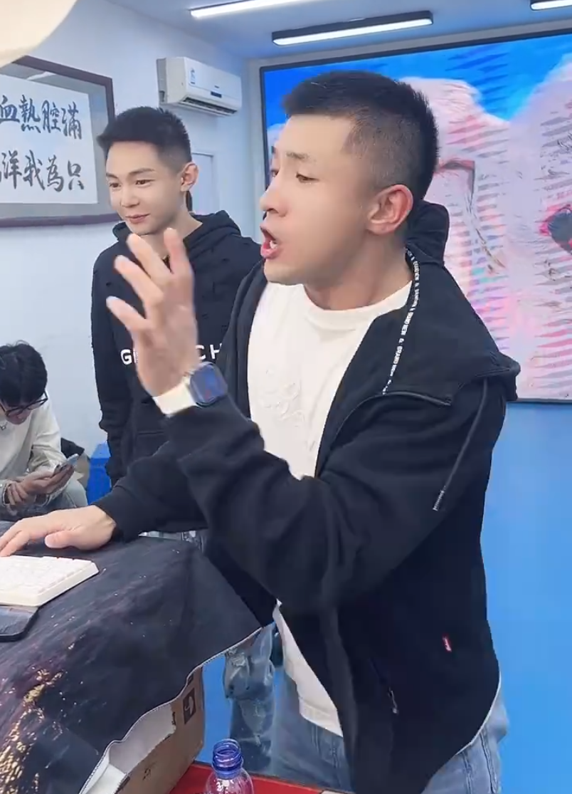 仙洋首秀9分钟185万真实人气?解释为什么用吴迪号开播?尝试露脸(图6)