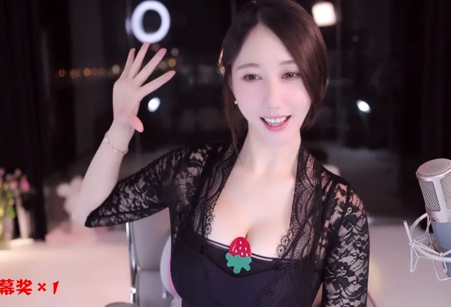 不擦边也不跳舞了，小小玉酱合约即将到期，直言会考虑转型(图6)