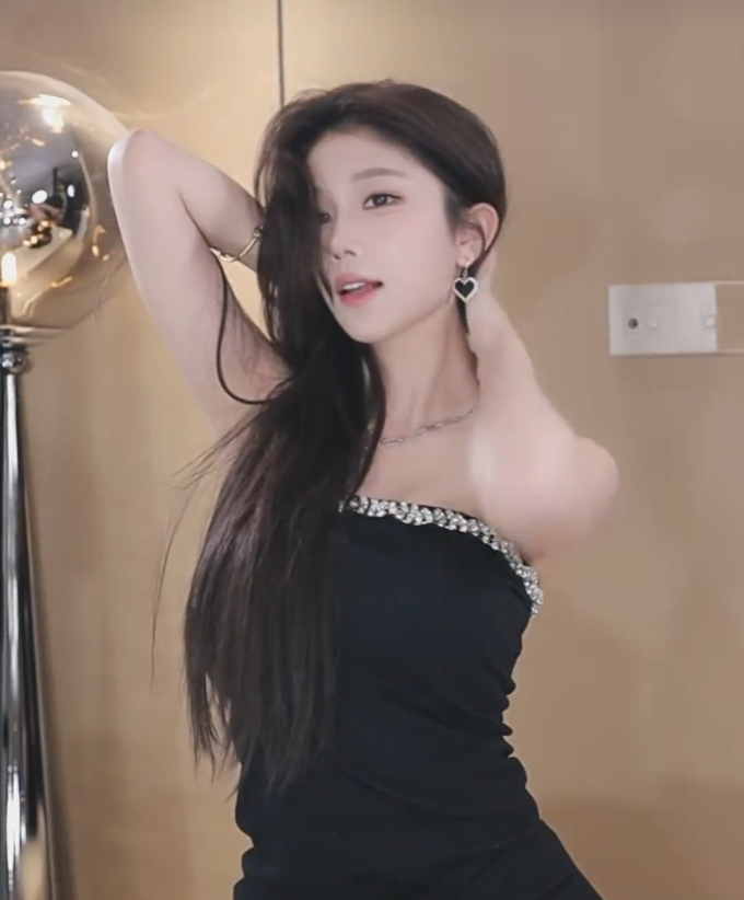 从豪刷百万到嘉年华牵手？美女主播自曝悔恨史，因太贪错失神豪(图5)