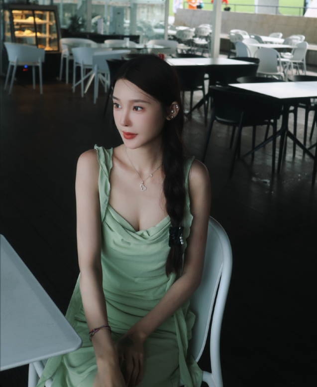 陈静莹半月赚50多万，给儿子挣一年学费？杜子建：大小杨哥很难翻身了！(图4)