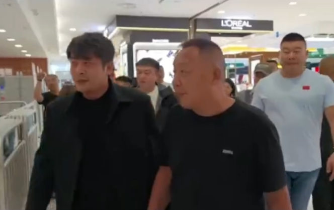 驴家桐桐结婚怀孕，老公是她同学？辛巴超市涵盖养殖业、住宿(图1)