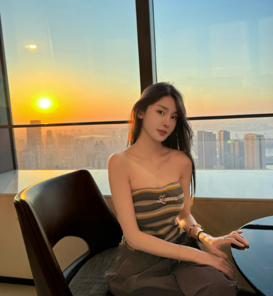 二驴开500万天价签约小炸串遭拒？陈静莹发文，女人别围着男人转(图4)