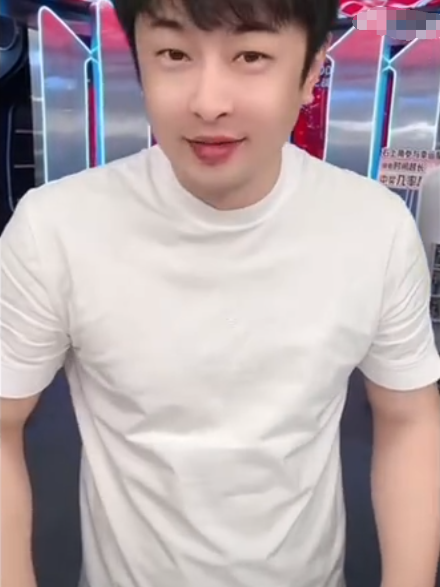 辛巴：哥在行业里已登峰造极！辛巴称未向刘强东道歉，我没做错事(图2)