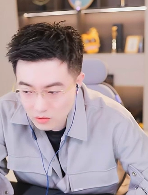 玄律回应：前老板离婚属实？毕加索回归后，7038重新崛起！(图4)