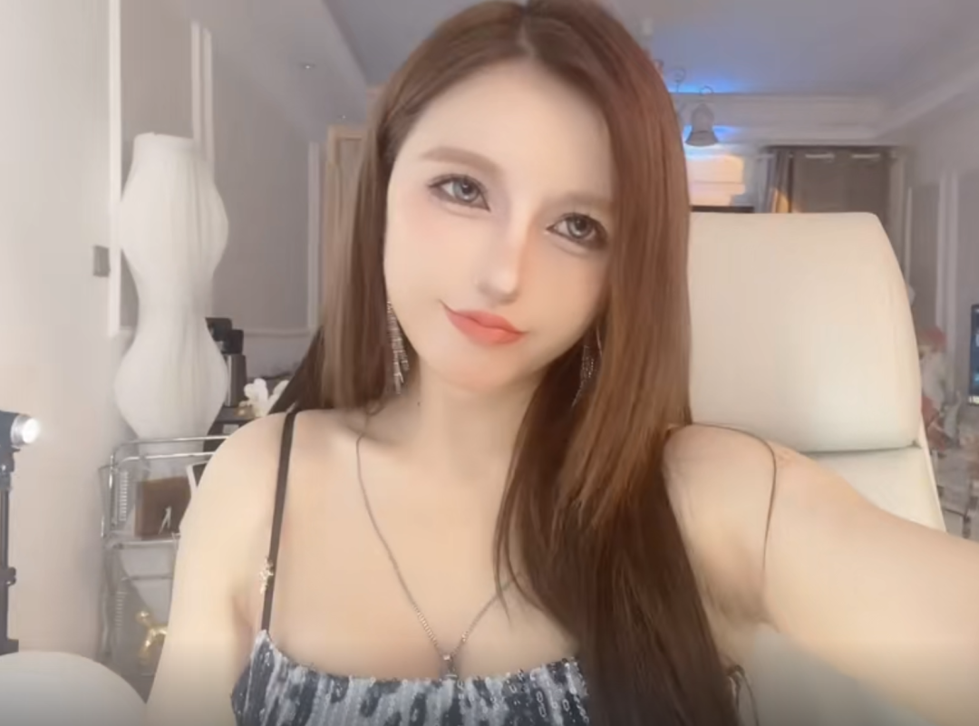 身材长相更甚，平替“高配米娜”现身某音？网友：一家医院出来的(图4)