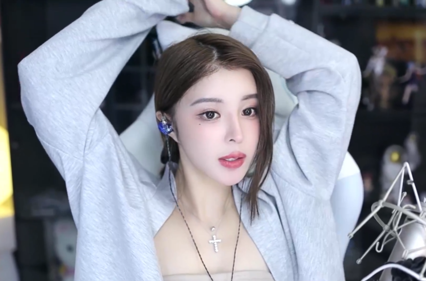 直播已经挣不到钱了，苏恩想去大哥公司上班，固定月薪2万也愿意(图2)