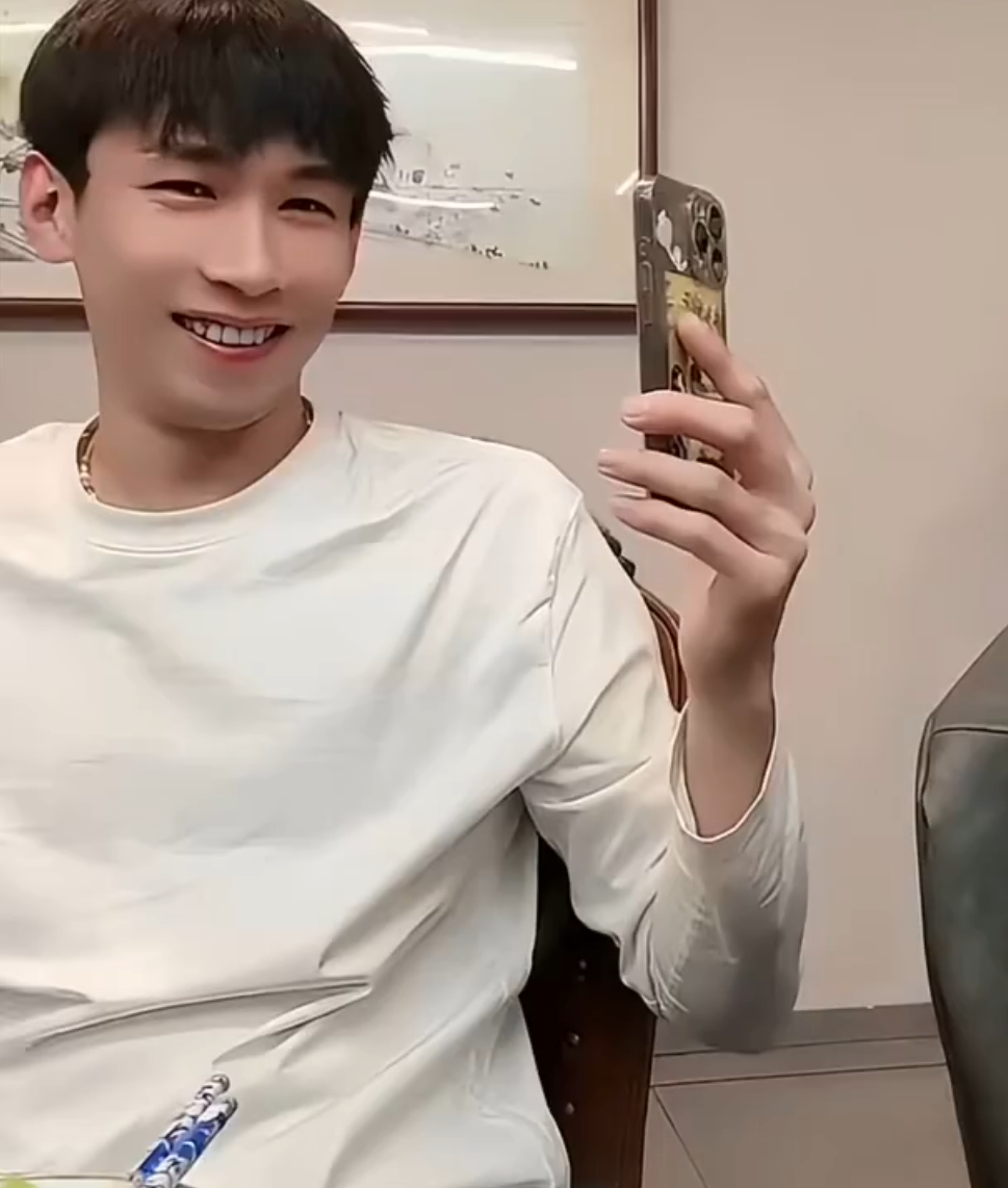 小美御姐不敢直播怕有节奏?天佑表示:特别享受现在的生活(图5)