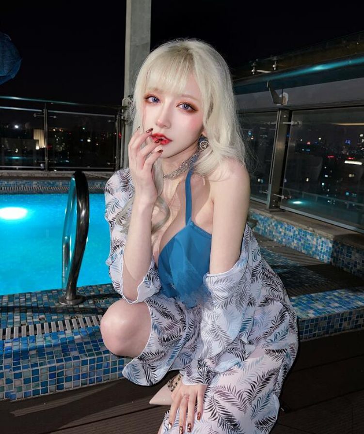 身材好就露出来？美女Coser被公司逼着擦边？发布17分钟视频道歉(图4)