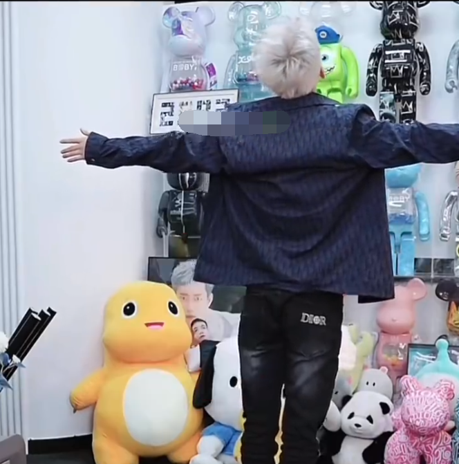 阿哲谈带货，破千万必定哭！暗签主播老塔再专场阿哲，回应聊天记录(图3)