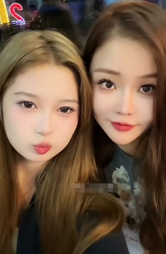 初瑞雪和辛巴大女儿辛梓宁合体直播!驴姐犀利忠告:别炫富、别借钱(图3)