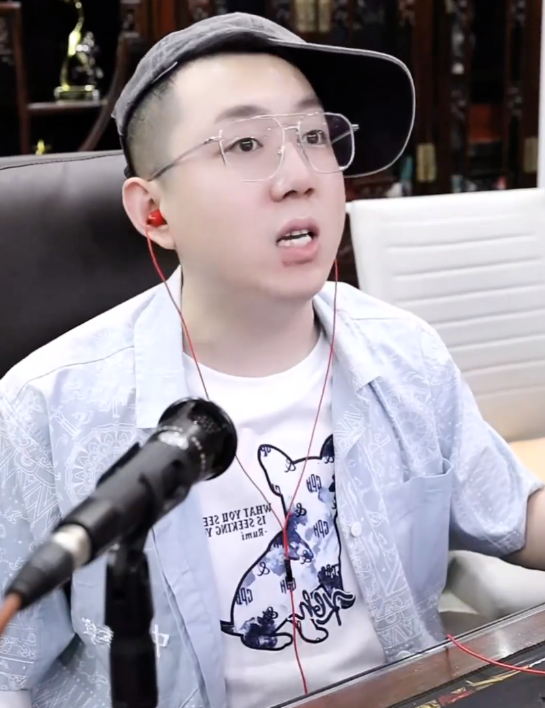 王小源10月5日前露脸:誓言东山再起!二驴账号解封,复出仍在研究?(图2)