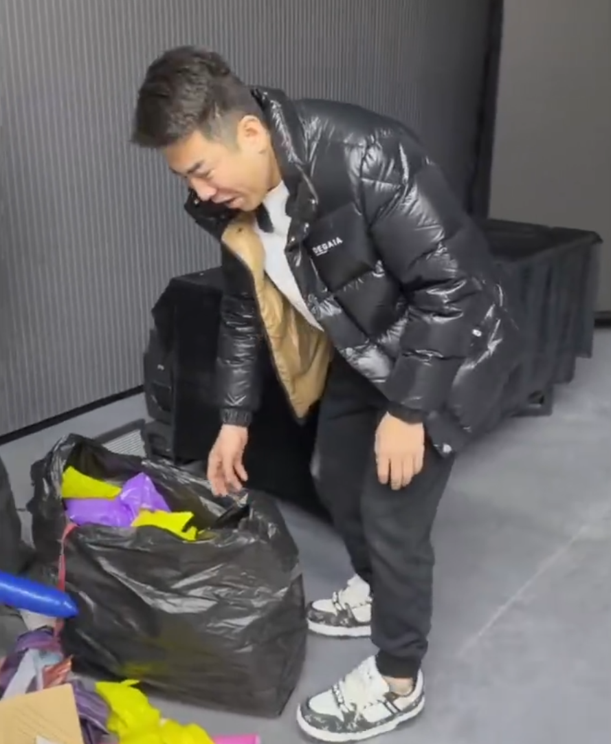 仙洋做客舞帝？巴扎黑评价仙洋直来直去！辛巴登台致词阿哲生日会(图3)