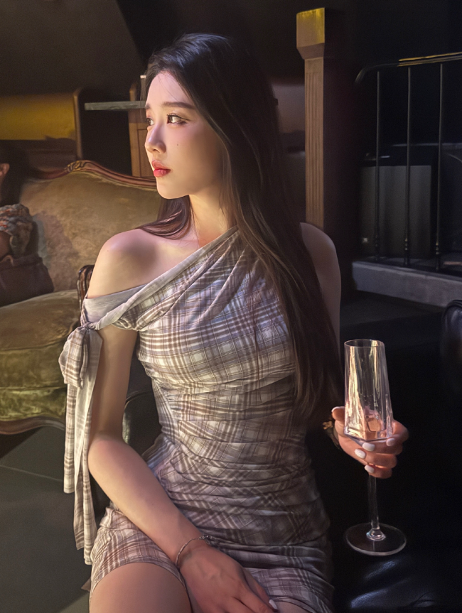 已和解轩子重回虎牙!“深夜女友”回家的诱惑,她能否再创辉煌?(图1)