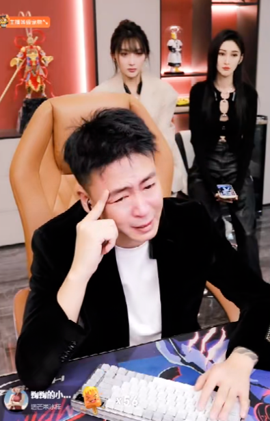 刘一手到期永退YY，带12万粉丝回来只剩几百人，已丧失曾经的自信(图1)