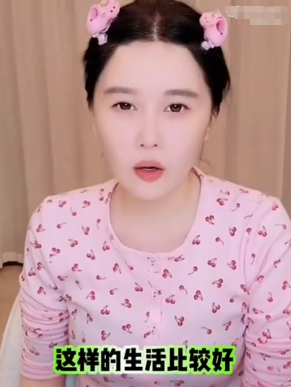 赵本山女儿球球回应为何不做明星？刘一手携新公司蓄势回归KS直播？(图2)