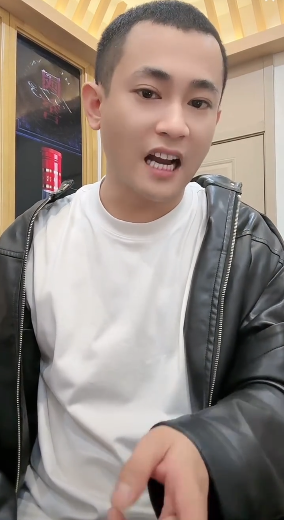 吴迪吐槽开销5000万，招兵买马干“最大公会”！胡闹嘲讽仙家粉丝最没有素质(图2)