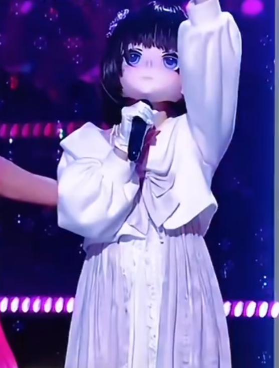 旺仔小乔“蒙面演唱会”争议道歉，自夸“有影响力”更翻车？(图4)