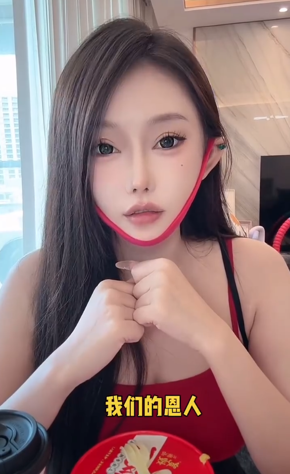 6年恩怨终和解！仙洋娜美机场泪崩重逢，柚子君回应王杉杉嫌提成高(图6)