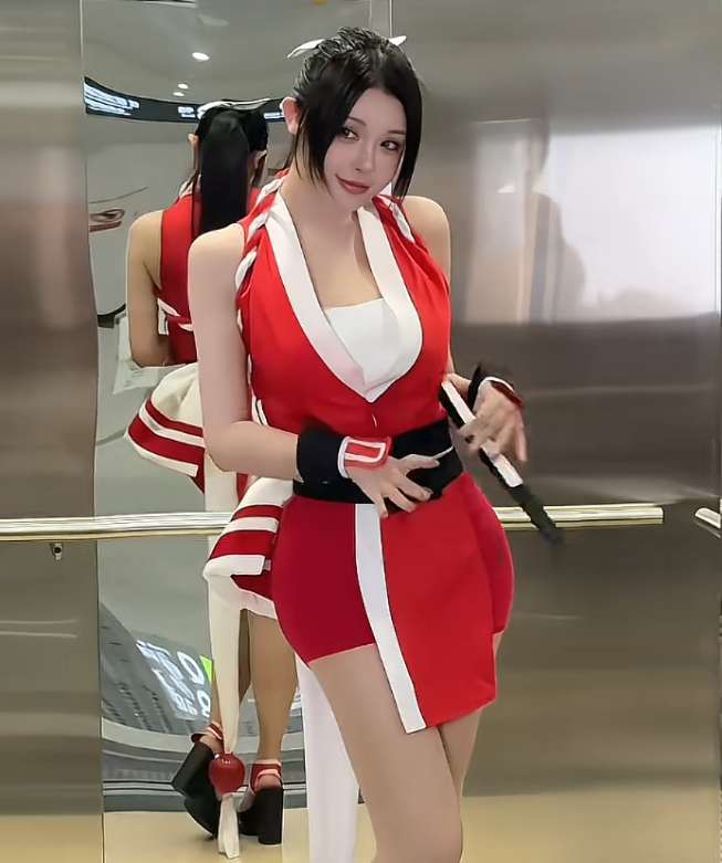 “擦边”女主播自曝夜场经历，因氛围感到不适，现实的尺度更夸张(图5)