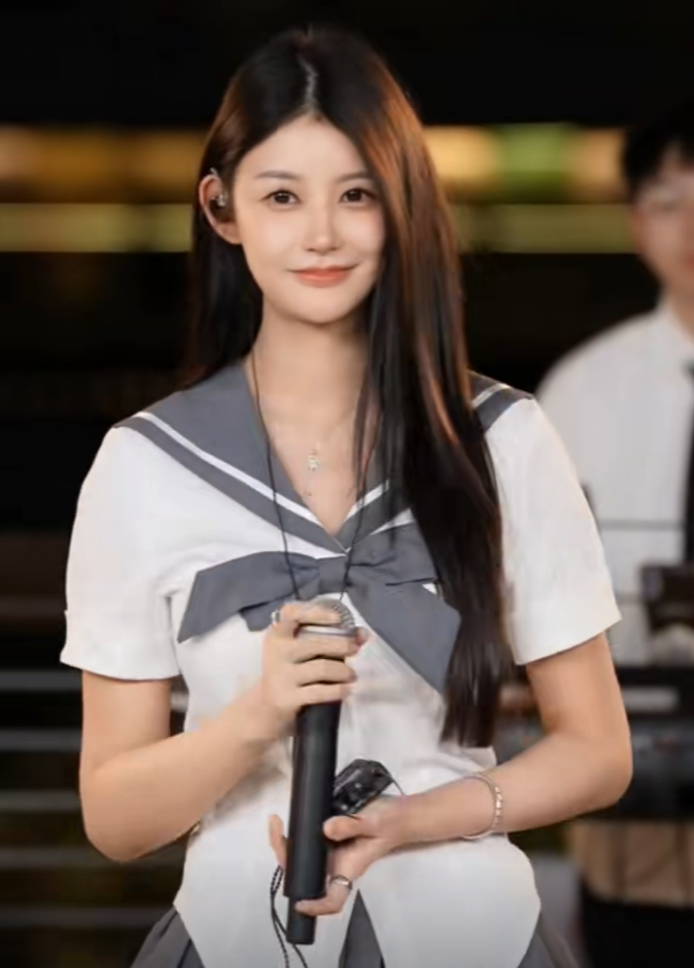 “第一次”就给兰梦莎!YY大办头条擂主庆功会,三赴成都服务睿廷(图7)