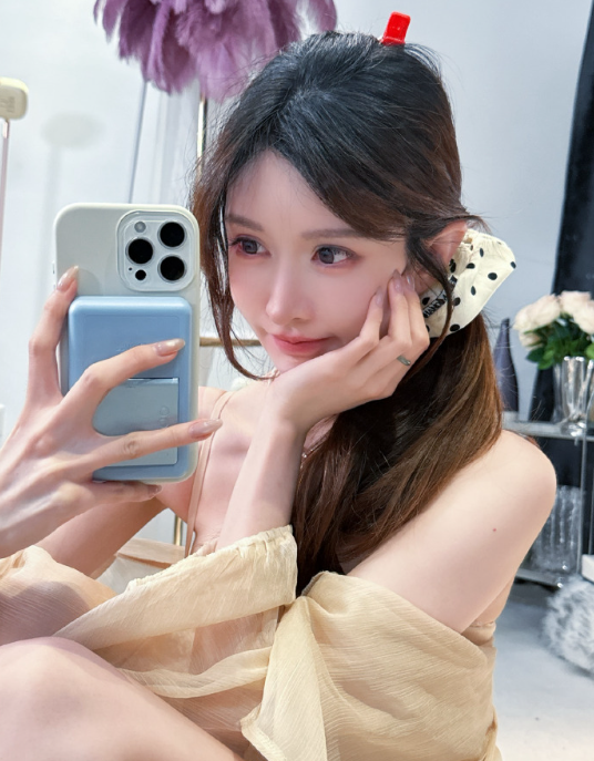 相亲只认上海四套房?王羽杉吐槽妈妈太务实,对金钱渴望和她一样(图1)