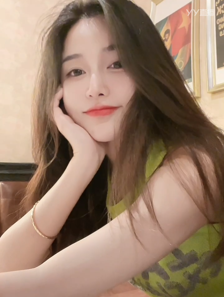 小白龙公开与武一七恋情，阿哲现身周杰伦演唱会大屏幕？(图3)