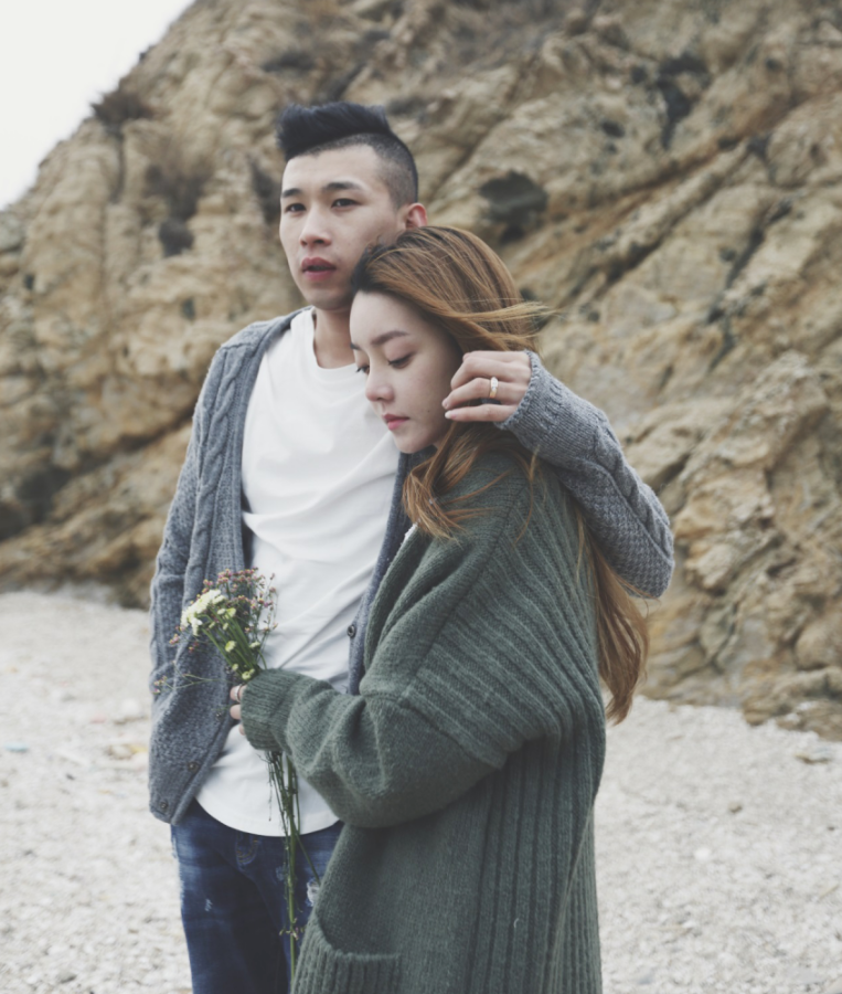 天佑求婚“闺蜜”崔阿扎？配合办婚礼收礼金，共同出席祁天道首秀(图1)